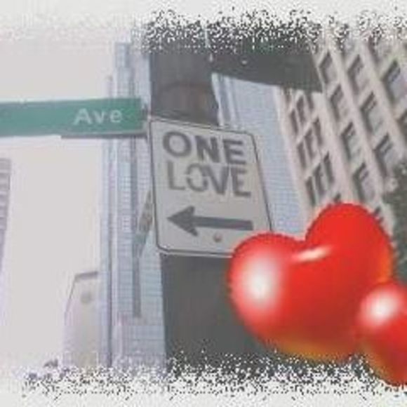 Meet your Posher, Chris - Picture 1 of 1